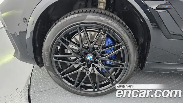 BMW X6M 2021 — Photo 12/33