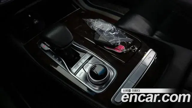 Kia The K9 2020 — Photo 9/20