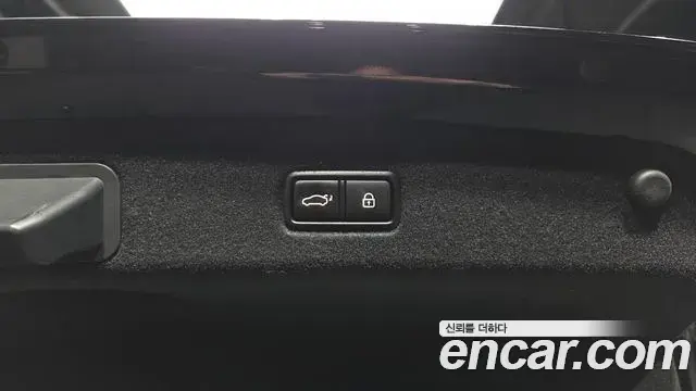 Kia The K9 2020 — Photo 20/20