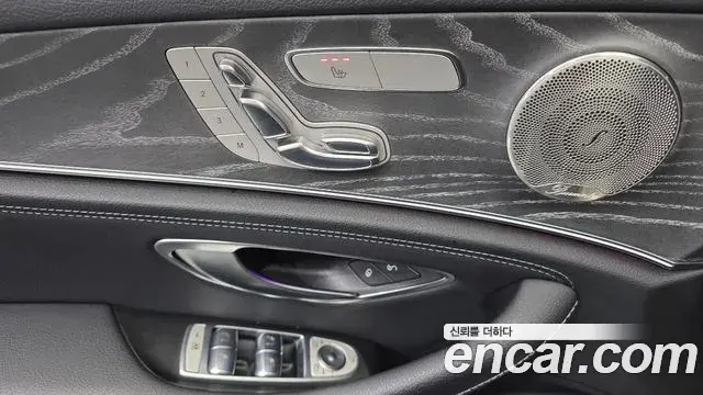 Mercedes-Benz E-Class 2021 — Фото 13/20