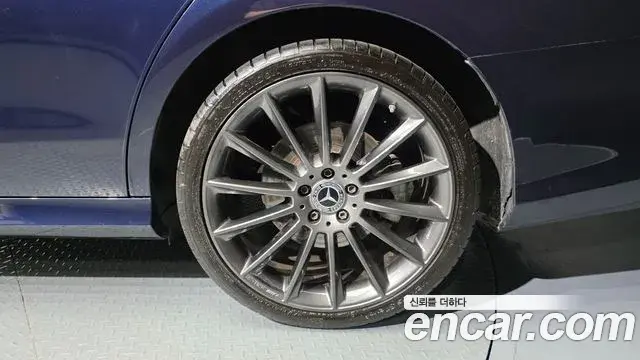 Mercedes-Benz E-Class 2021 — Şəkil 20/37