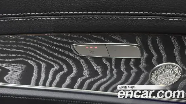 Mercedes-Benz E-Class 2021 — Şəkil 26/37