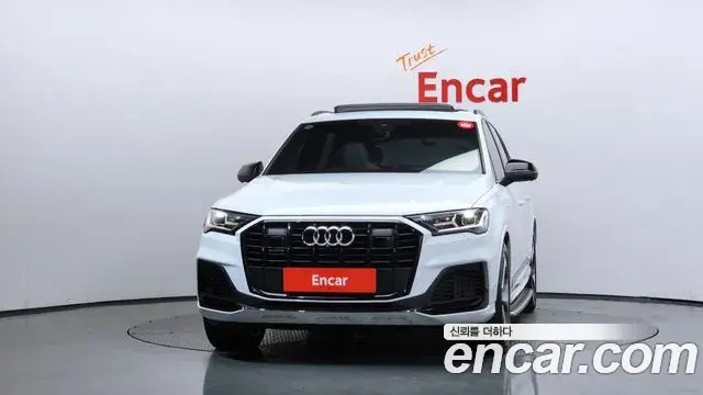 Audi Q7 2022 — Photo 10/20