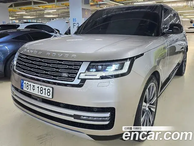 Land Rover Range Rover 2024 — ფოტო 10/20