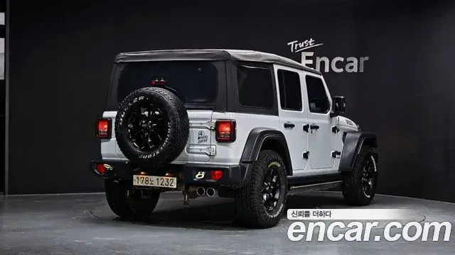 Jeep Wrangler 2020 — Photo 22/30