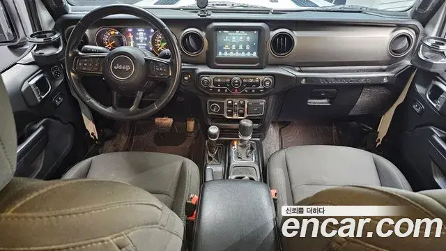 Jeep Wrangler 2020 — Photo 21/30