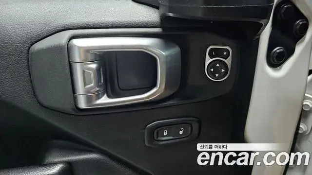 Jeep Wrangler 2020 — Photo 10/30