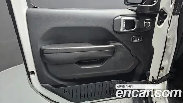 Jeep Wrangler 2020 — Photo 3/30
