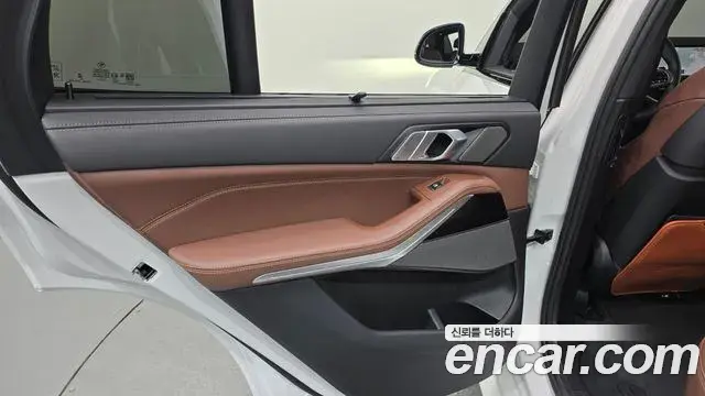 BMW X5 2025 — Photo 30/34
