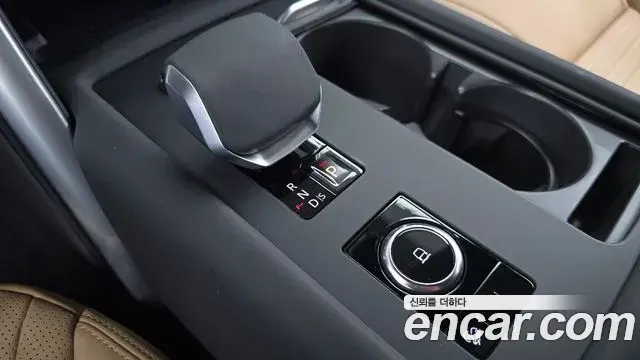 Land Rover Discovery 5 2025 — Şəkil 12/33