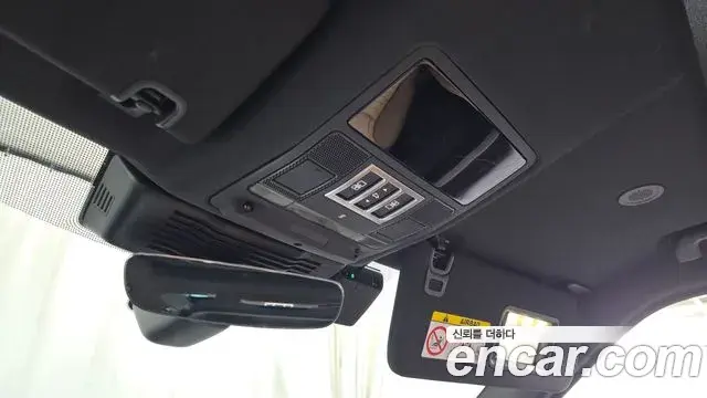 Land Rover Discovery 5 2025 — Şəkil 18/33