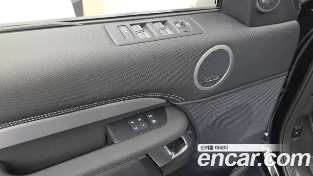 Land Rover Discovery 5 2025 — Şəkil 19/33