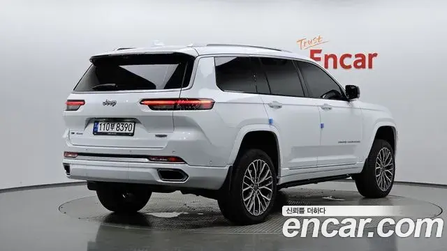 Jeep Grand Cherokee 2023 — Şəkil 20/40