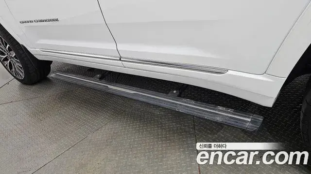 Jeep Grand Cherokee 2023 — Şəkil 3/40