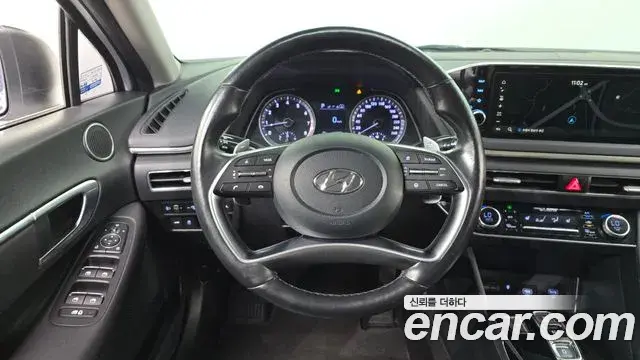 Hyundai Sonata Hybrid 2021 — ფოტო 19/20