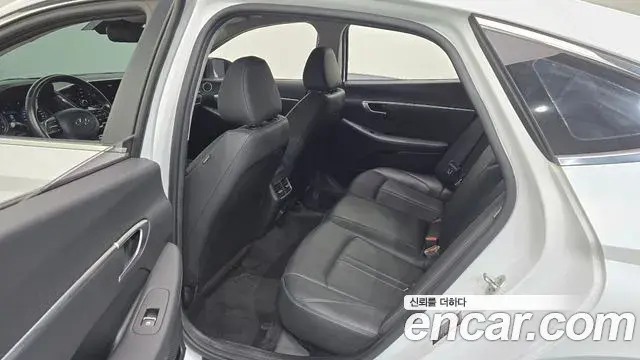 Hyundai Sonata Hybrid 2021 — ფოტო 6/20