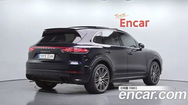Porsche Cayenne 2020 — Şəkil 13/20