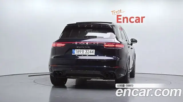 Porsche Cayenne 2020 — Şəkil 11/20