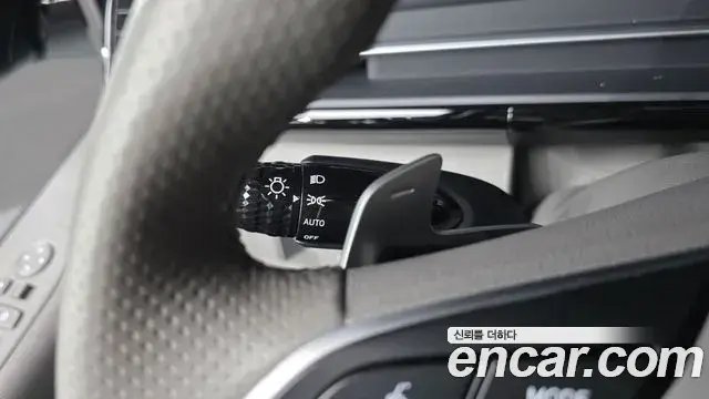 Hyundai Staria 2024 — ფოტო 13/36