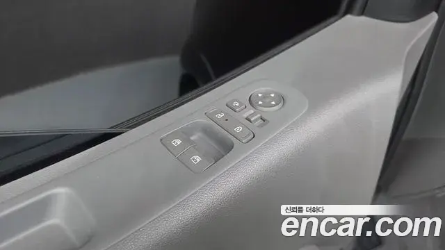 Hyundai Staria 2024 — ფოტო 5/36