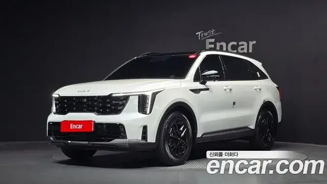 Kia Sorento 2024 — Photo 1/37