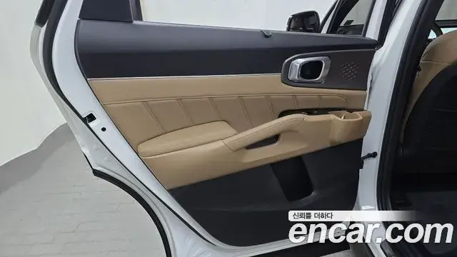 Kia Sorento 2024 — Photo 27/37