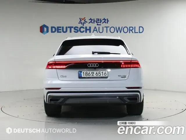 Audi Q8 2021 — ფოტო 16/20