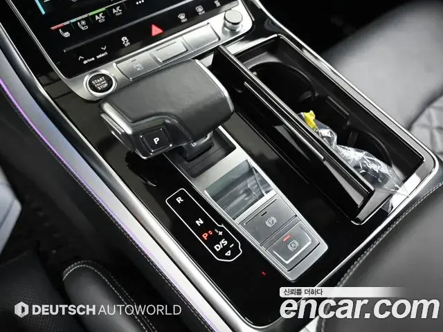 Audi Q8 2021 — ფოტო 14/20
