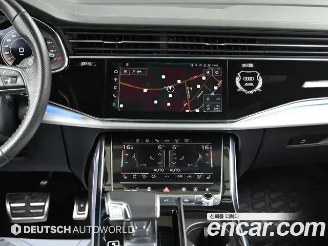 Audi Q8 2021 — ფოტო 11/20