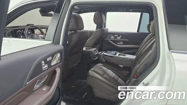 Mercedes-Benz GLS-Class 2022 — Şəkil 17/32