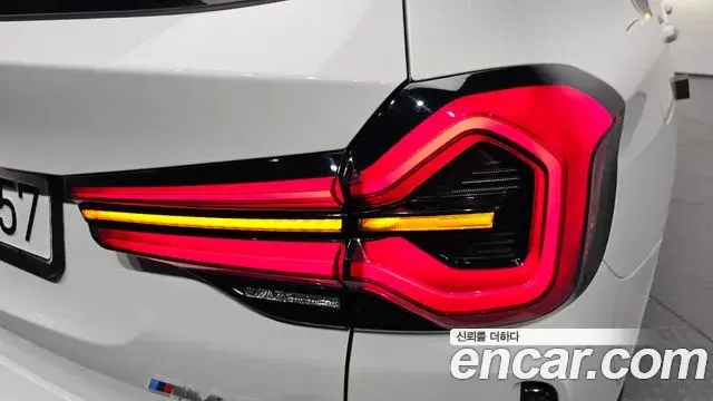 BMW X3 2022 — ფოტო 18/34
