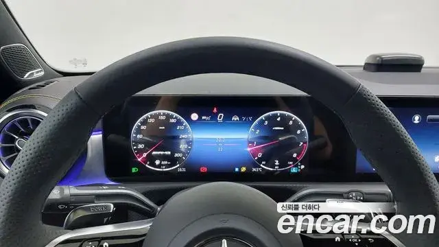 Mercedes-Benz CLA-Class 2025 — Фото 7/18