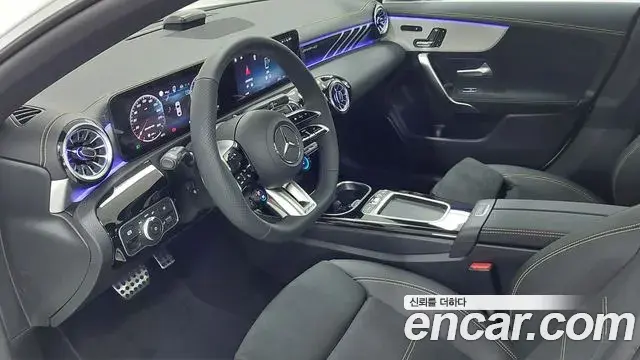 Mercedes-Benz CLA-Class 2025 — Фото 8/18