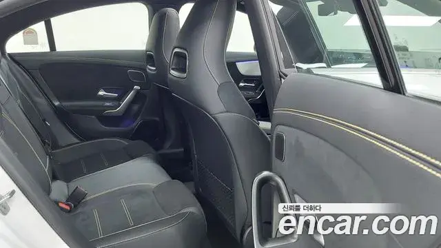 Mercedes-Benz CLA-Class 2025 — Фото 9/18