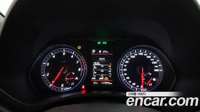 Hyundai Veloster 2020 — Фото 8/20