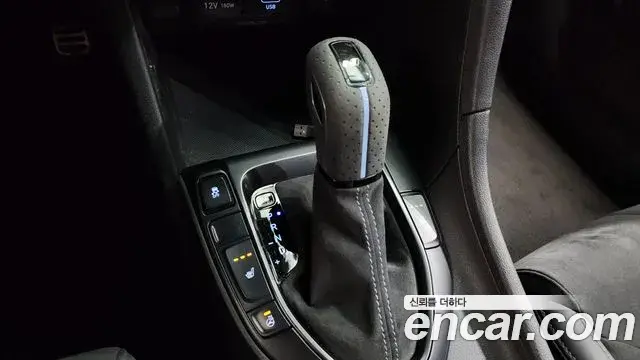 Hyundai Veloster 2020 — Фото 9/20