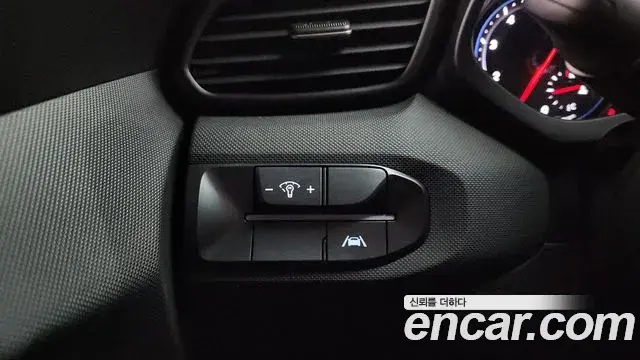 Hyundai Veloster 2020 — Şəkil 27/30
