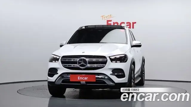 Mercedes-Benz GLE-Class 2025 — Photo 34/34