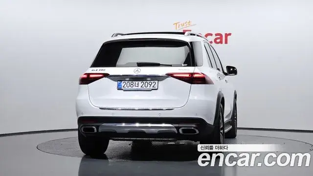 Mercedes-Benz GLE-Class 2025 — Photo 16/34