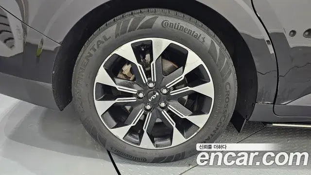 Kia Carnival 2022 — ფოტო 3/20
