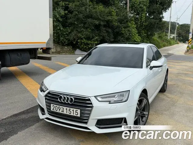 Audi A4 2019 — Photo 4/11