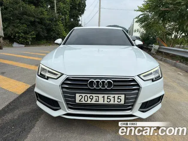 Audi A4 2019 — Photo 2/11