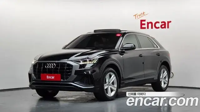 Audi Q7 2021 — Фото 1/20