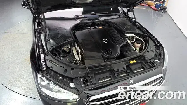 Mercedes-Benz S-Class 2022 — ფოტო 17/33