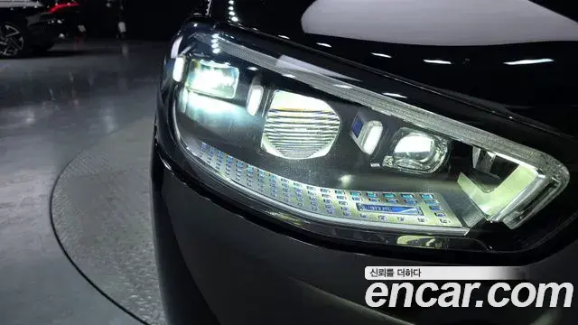 Mercedes-Benz S-Class 2022 — ფოტო 27/33