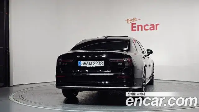 Volvo S90 2026 — ფოტო 6/33