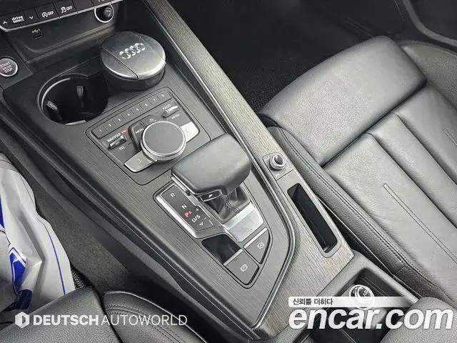 Audi A4 2019 — ფოტო 13/20