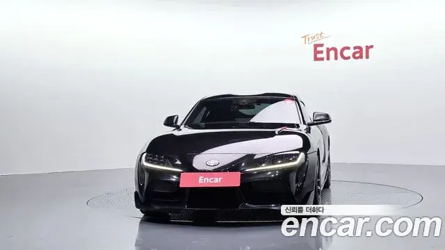 Toyota Supra 2021 — ფოტო 24/32