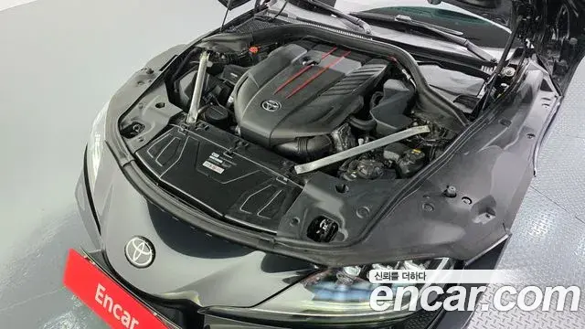 Toyota Supra 2021 — ფოტო 25/32