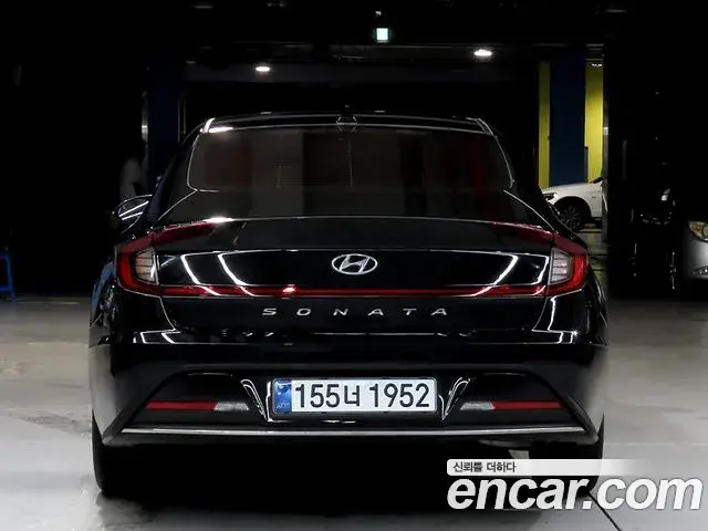 Hyundai Sonata 2021 — Фото 3/20